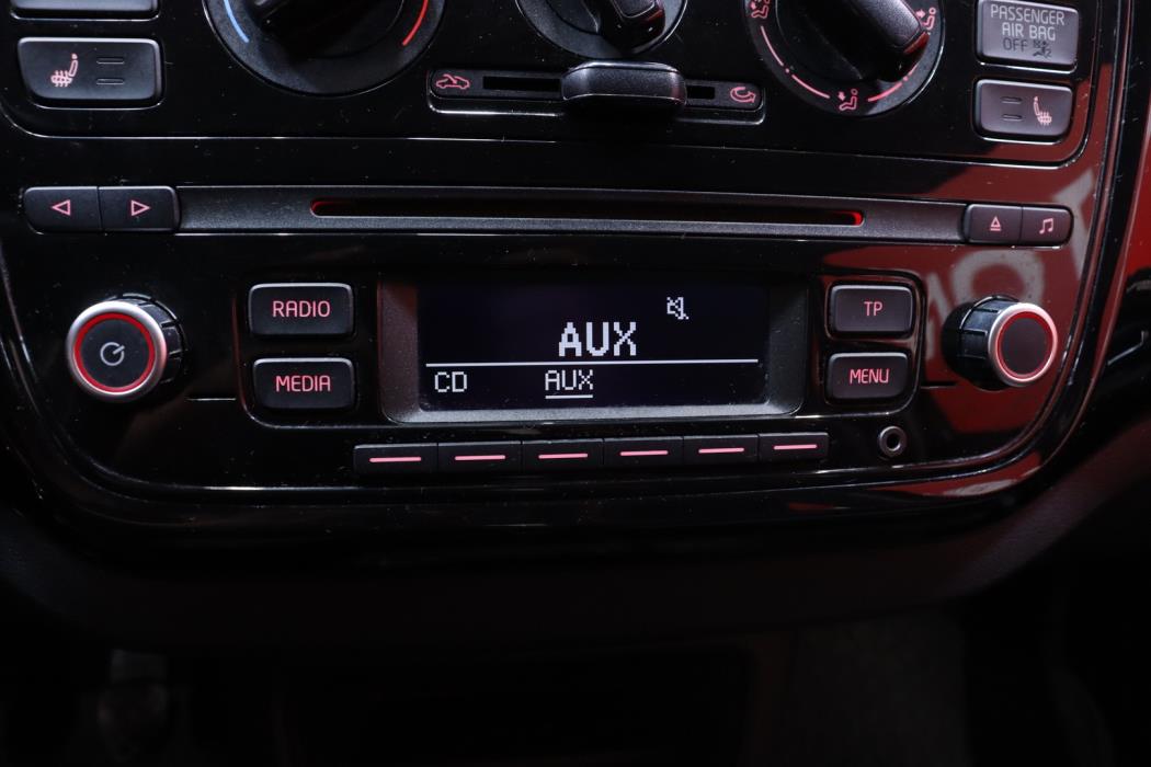 VOLKSWAGEN up! 2012