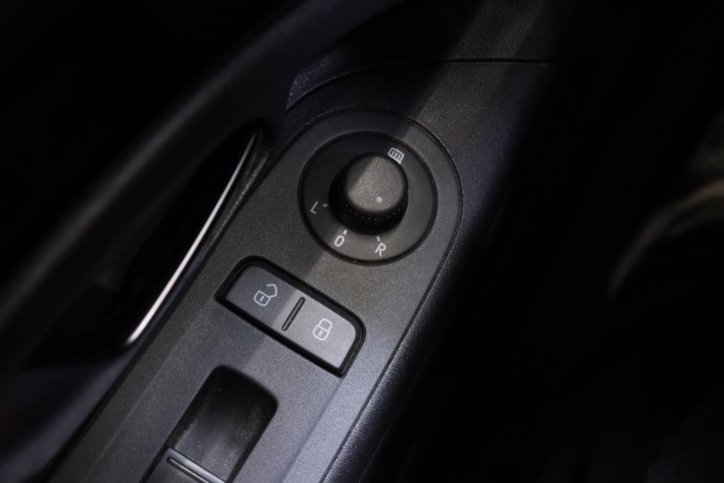 VOLKSWAGEN up! 2012