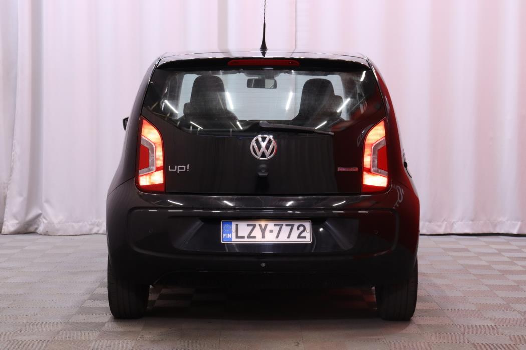 VOLKSWAGEN up! 2012