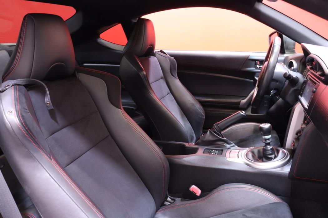 TOYOTA GT86 2013