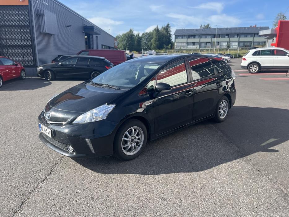TOYOTA Prius+ 2014