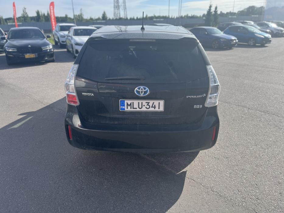 TOYOTA Prius+ 2014