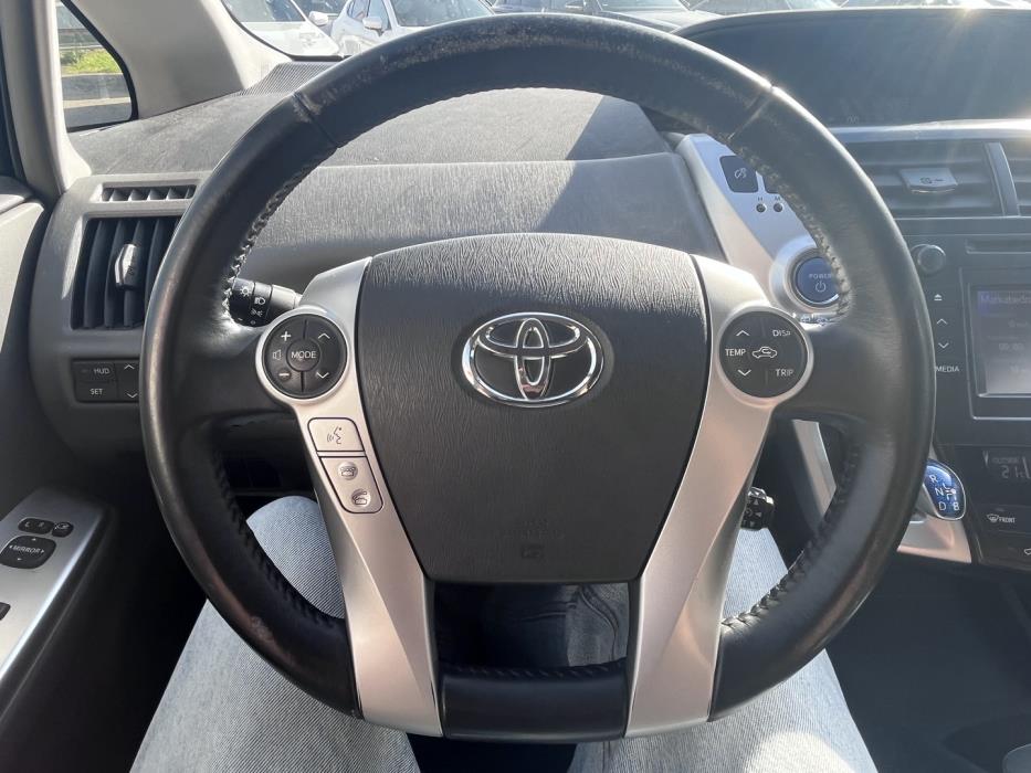TOYOTA Prius+ 2014