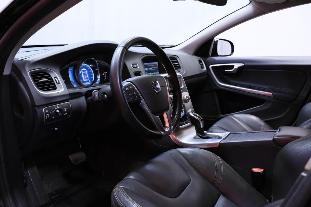 VOLVO V60 Cross Country 2016