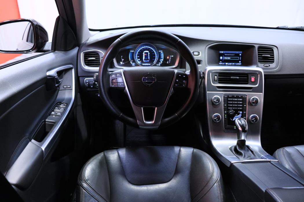 VOLVO V60 Cross Country 2016