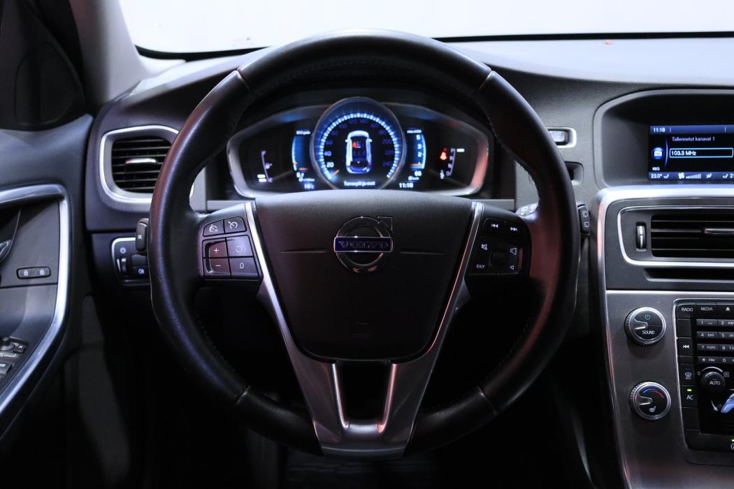 VOLVO V60 Cross Country 2016