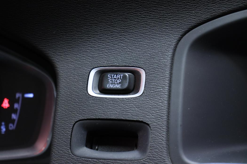 VOLVO V60 Cross Country 2016