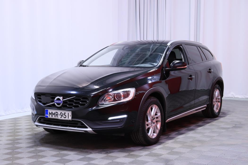 VOLVO V60 Cross Country 2016