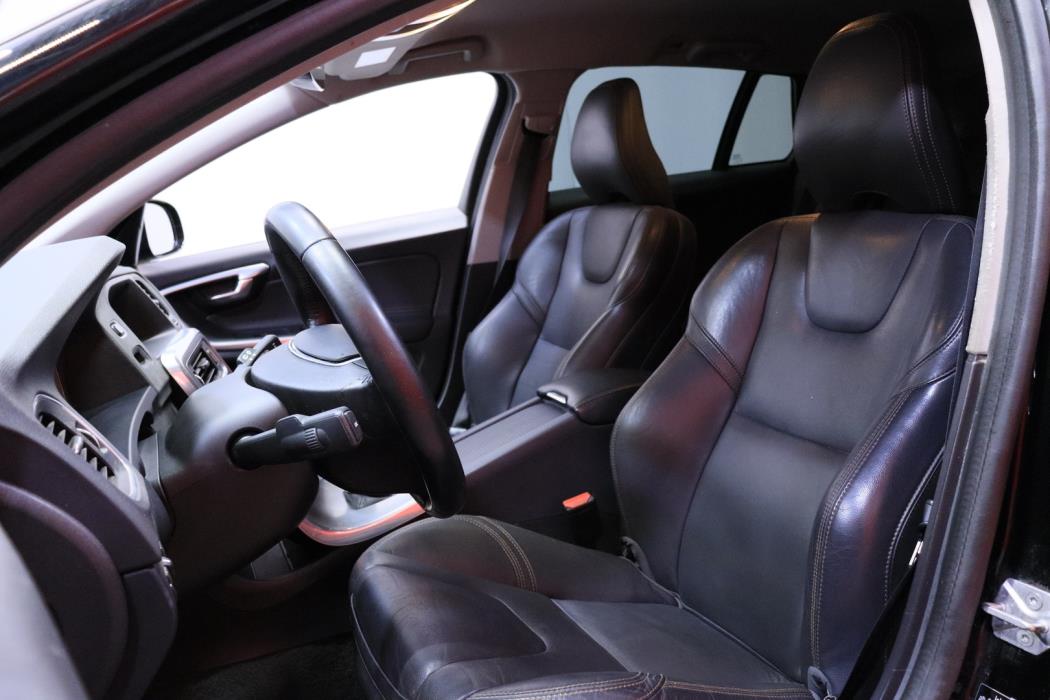 VOLVO V60 Cross Country 2016