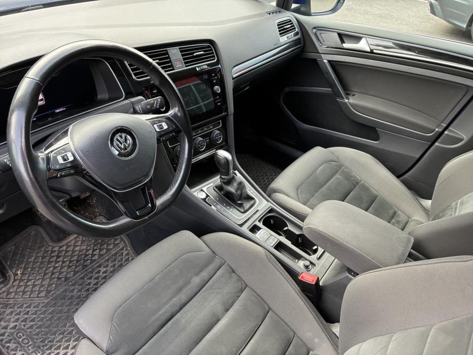 VOLKSWAGEN Golf 2018