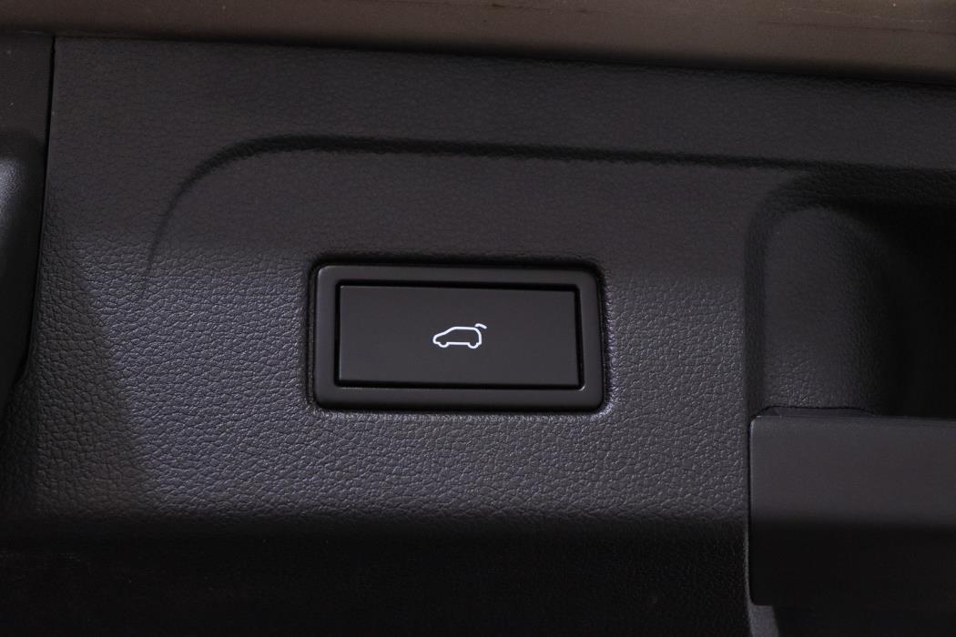 VOLKSWAGEN Touran 2018