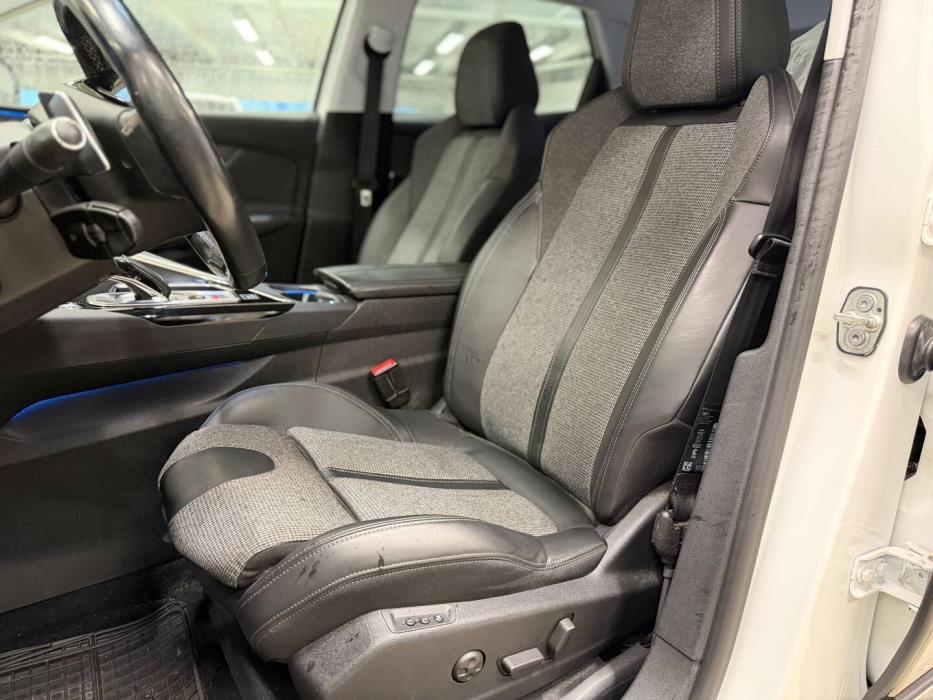 PEUGEOT 3008 2018