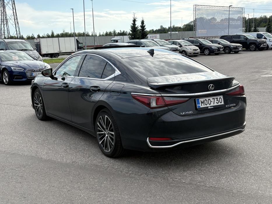 LEXUS ES 2023