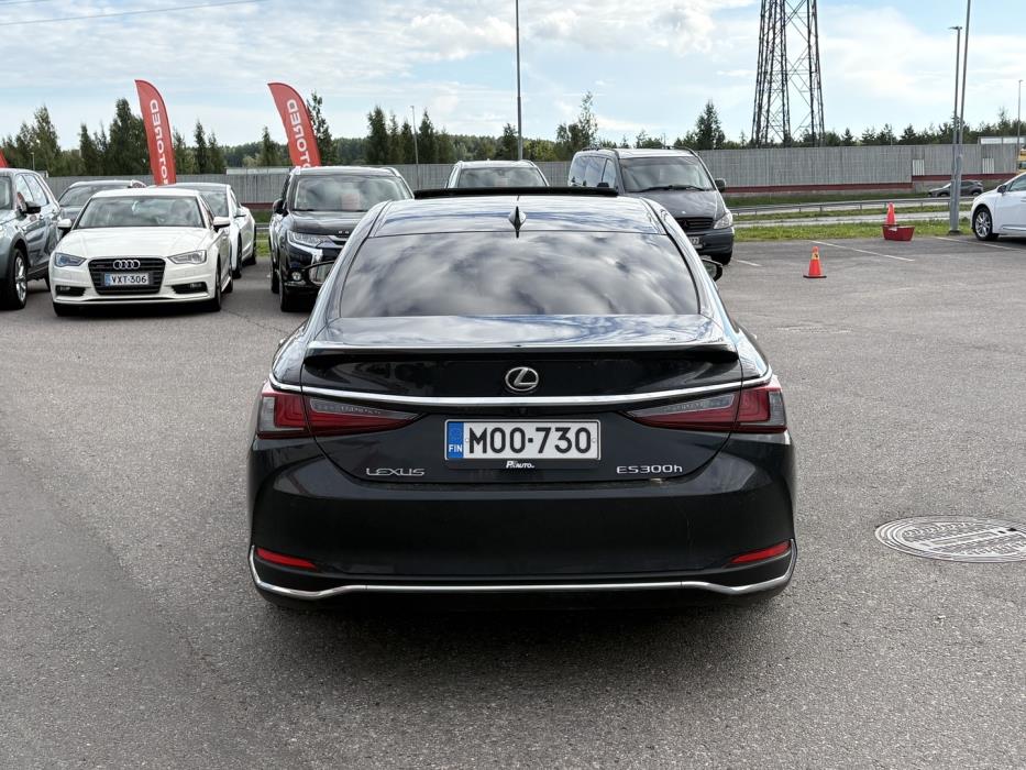 LEXUS ES 2023
