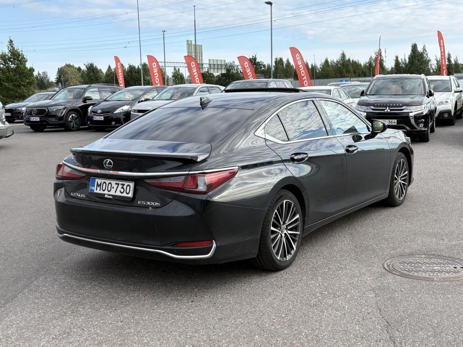 LEXUS ES 2023