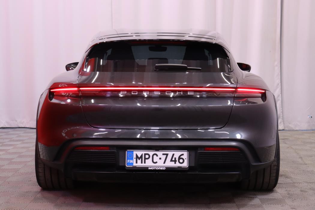 PORSCHE Taycan 2021