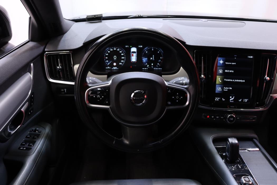 VOLVO V90 Cross Country 2021