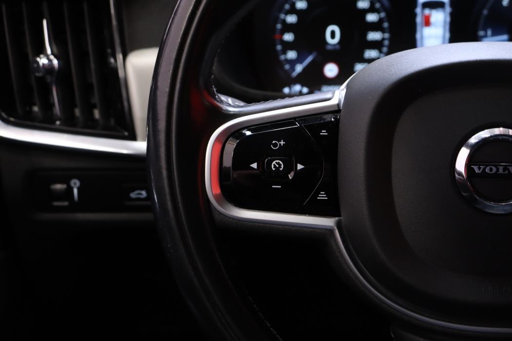 VOLVO V90 Cross Country 2021