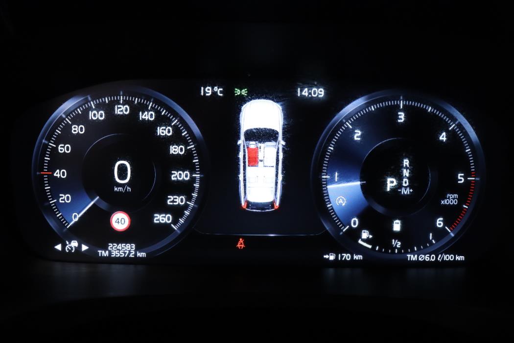 VOLVO V90 Cross Country 2021