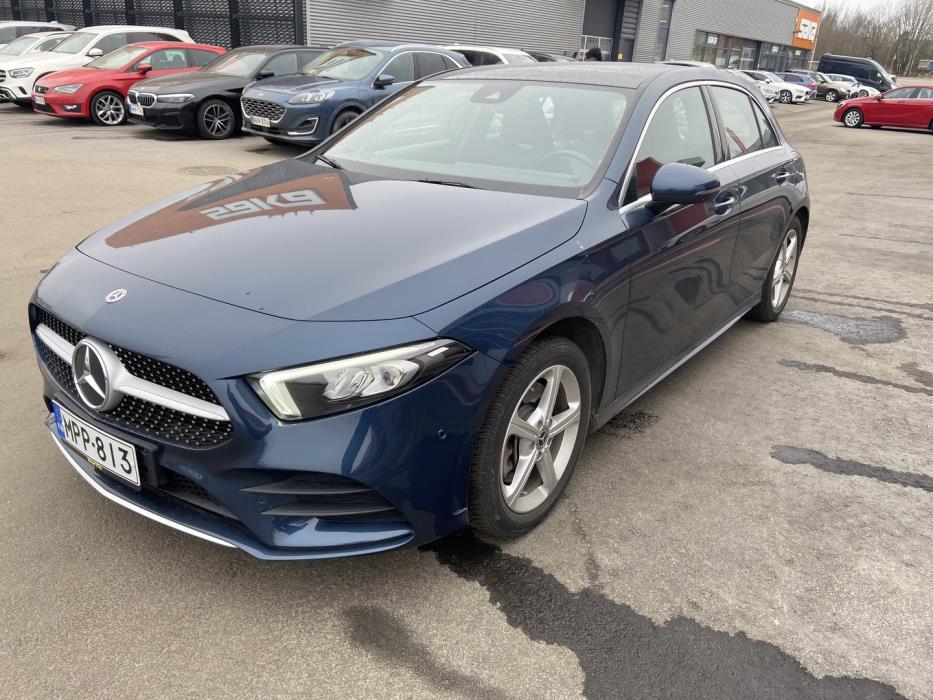 MERCEDES-BENZ A 2023