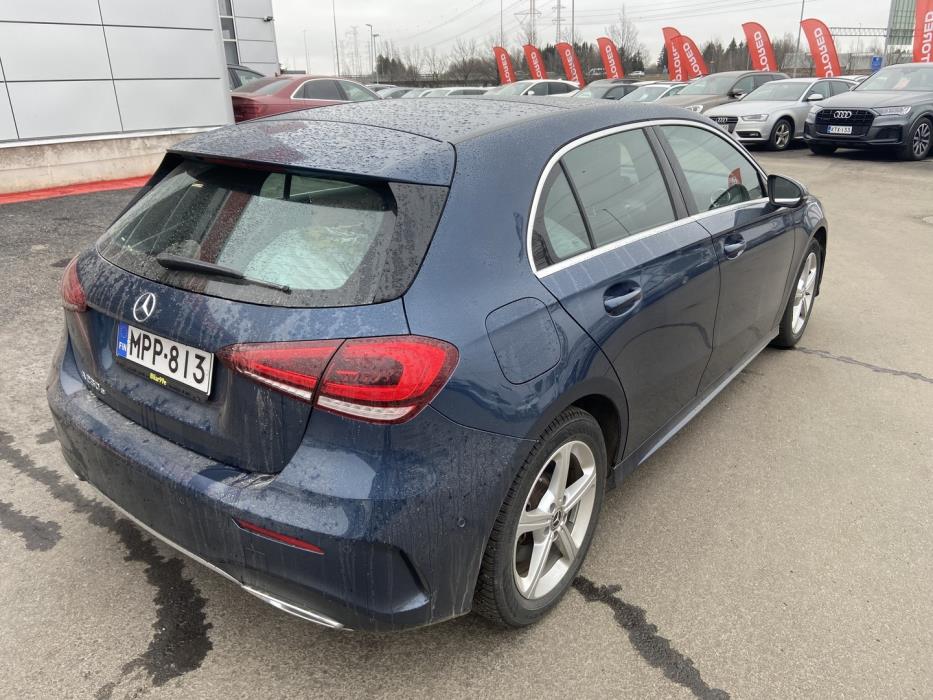 MERCEDES-BENZ A 2023
