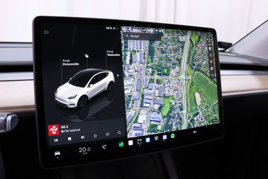 TESLA Model Y 2022