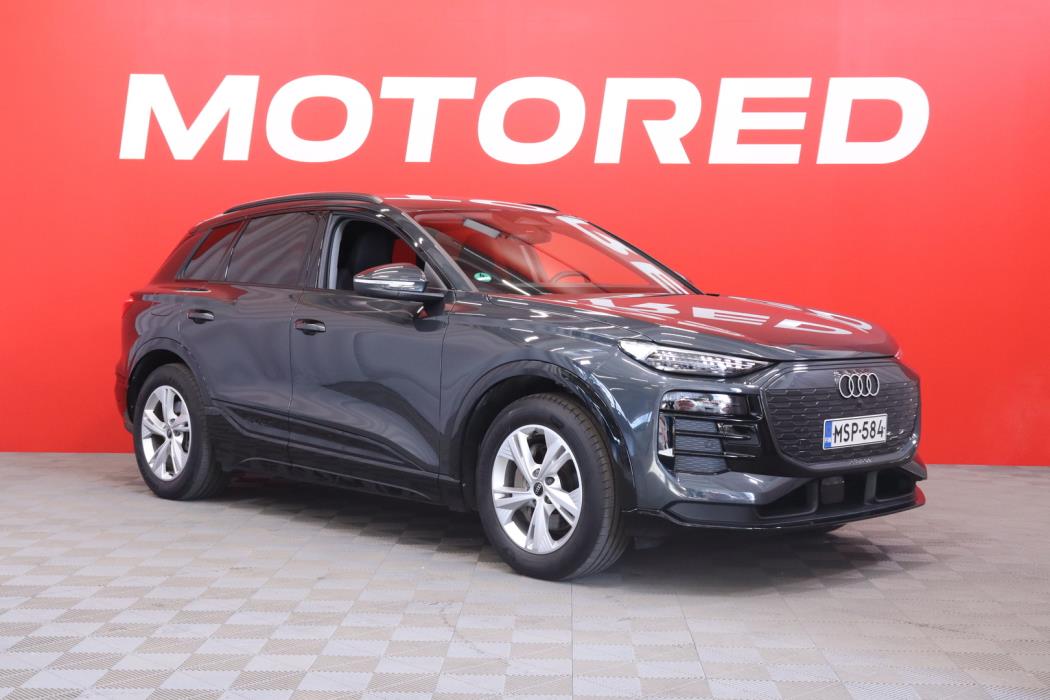 AUDI Q6 e-tron 2025