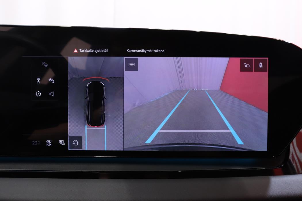 AUDI Q6 e-tron 2025