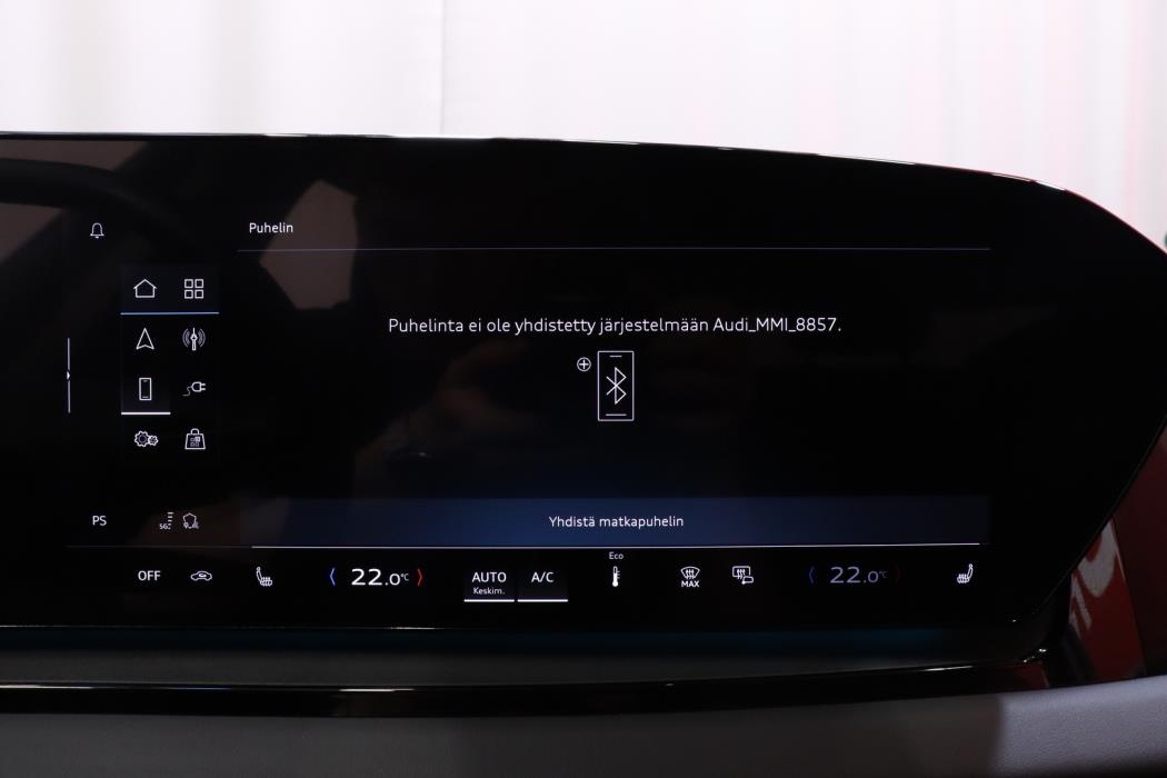 AUDI Q6 e-tron 2025