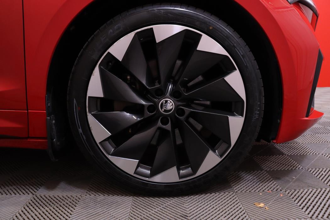 SKODA Enyaq 2023