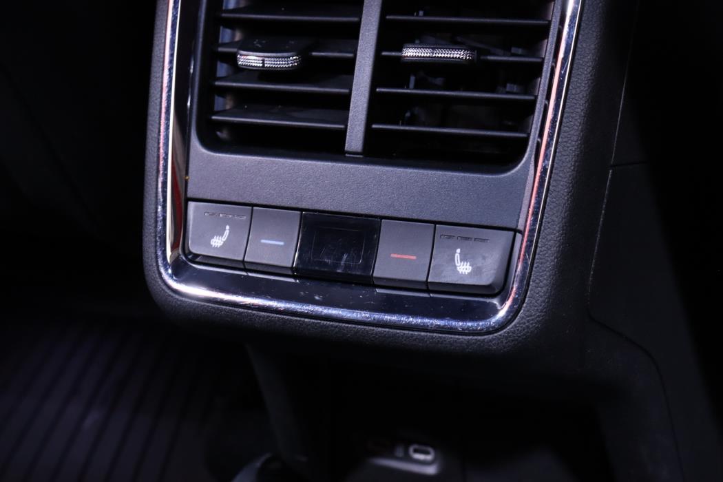 SKODA Enyaq 2023