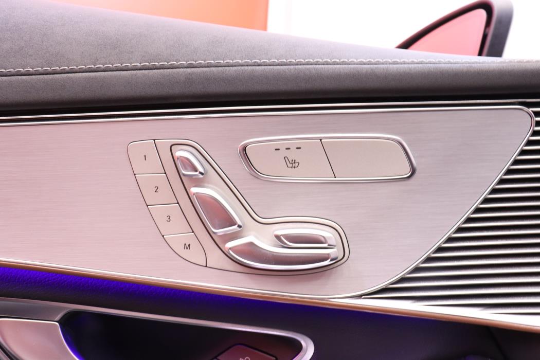 MERCEDES-BENZ EQC 2022