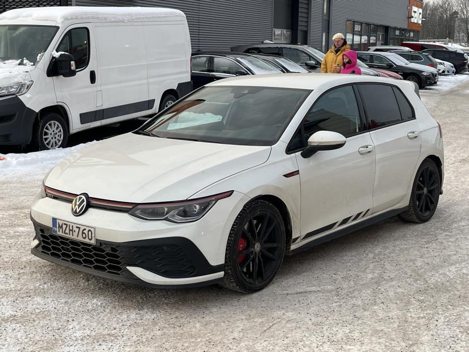 VOLKSWAGEN Golf 2022