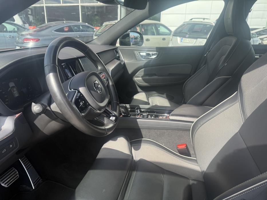 VOLVO XC60 2020