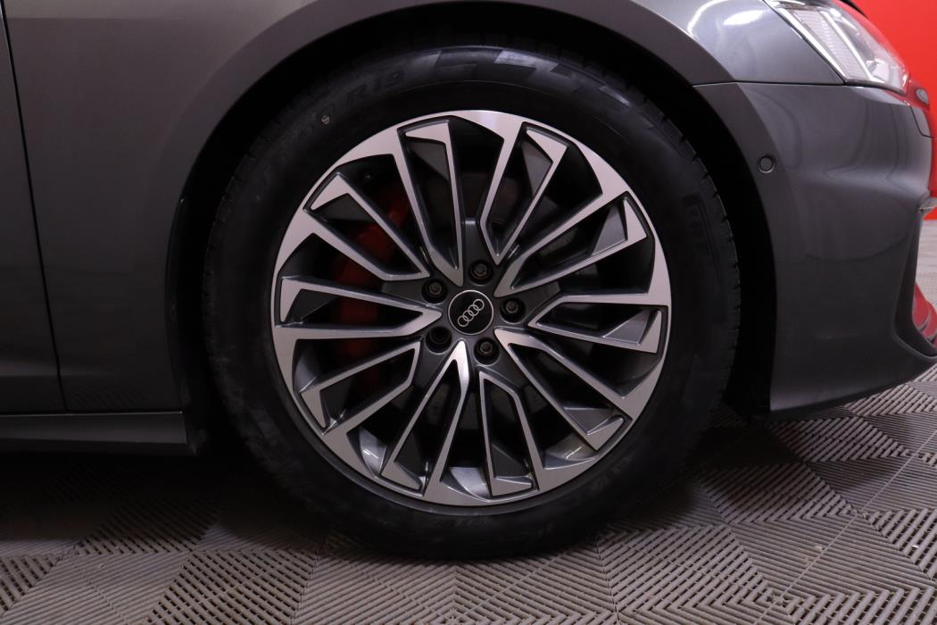 AUDI A6 2021