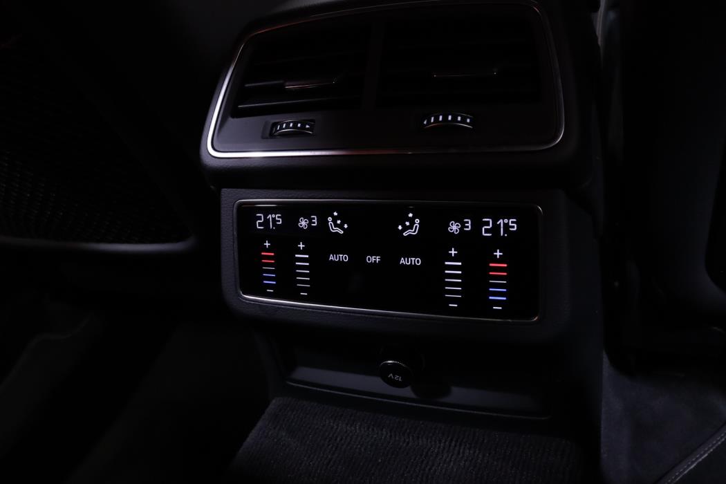 AUDI A6 2021