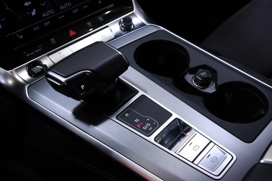 AUDI A6 2021