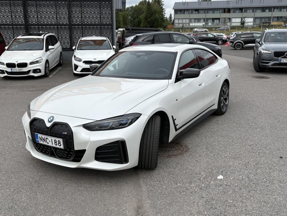 BMW i4 2024