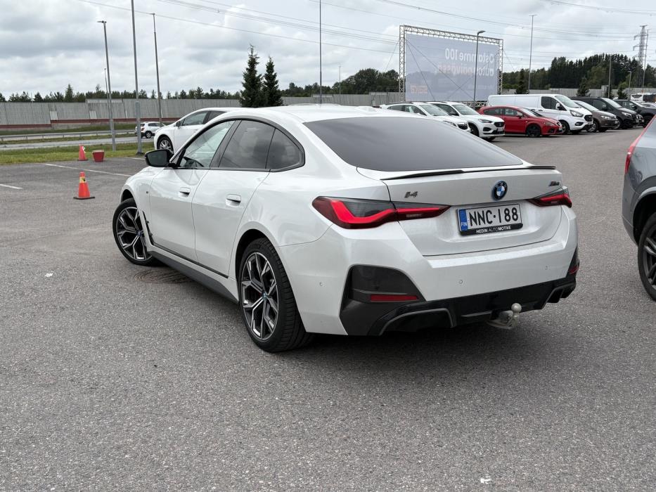 BMW i4 2024