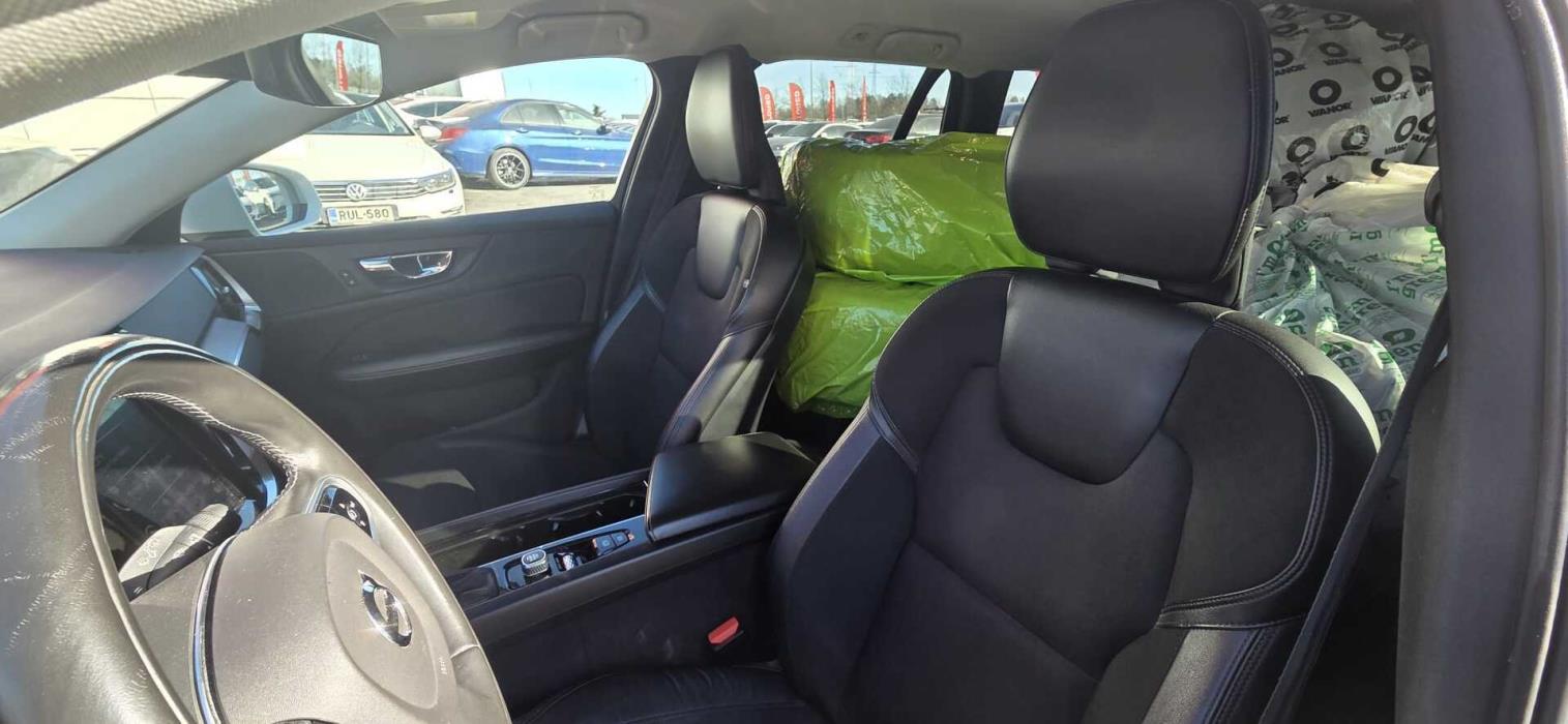 VOLVO V60 Cross Country 2019