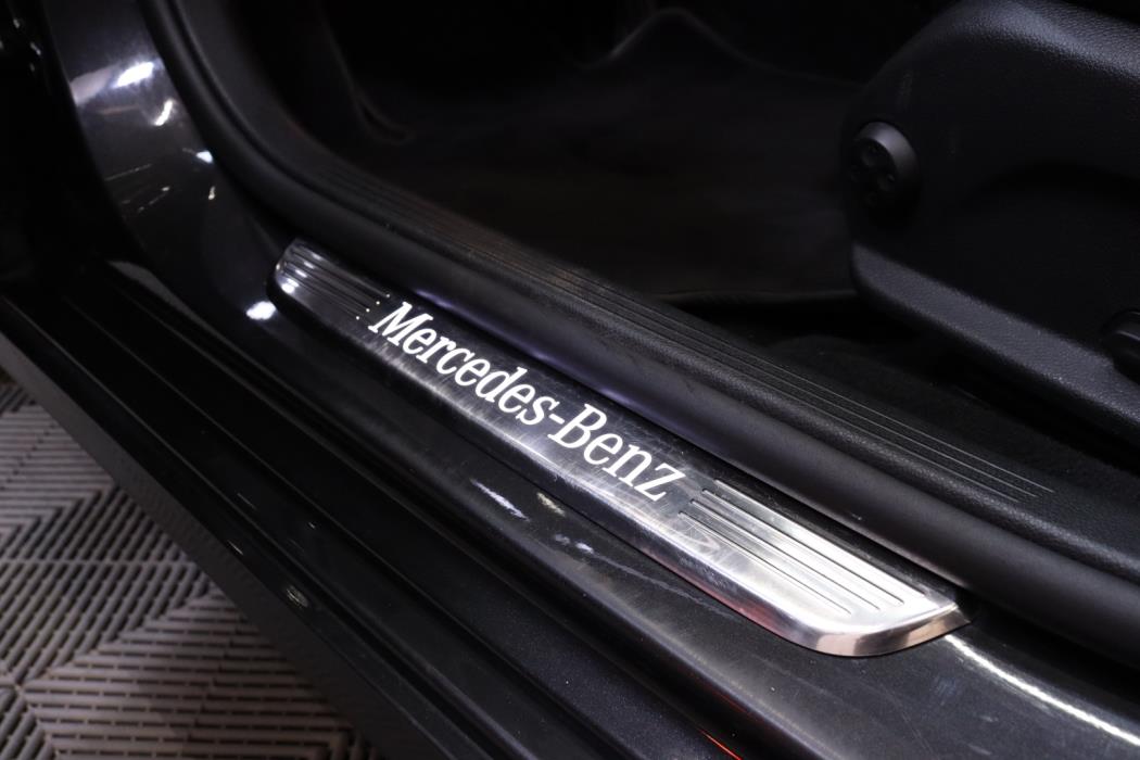 MERCEDES-BENZ E 2021