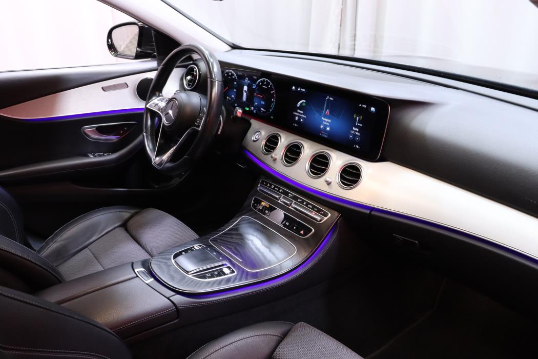 MERCEDES-BENZ E 2021