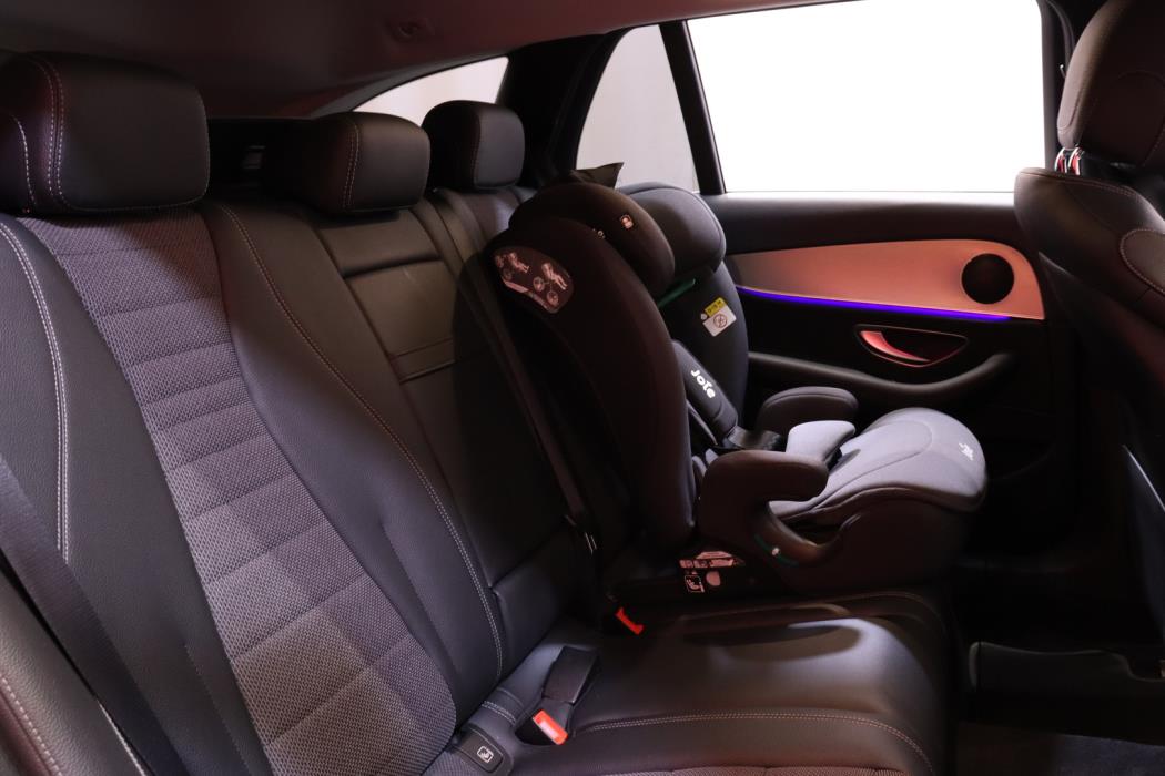 MERCEDES-BENZ E 2021
