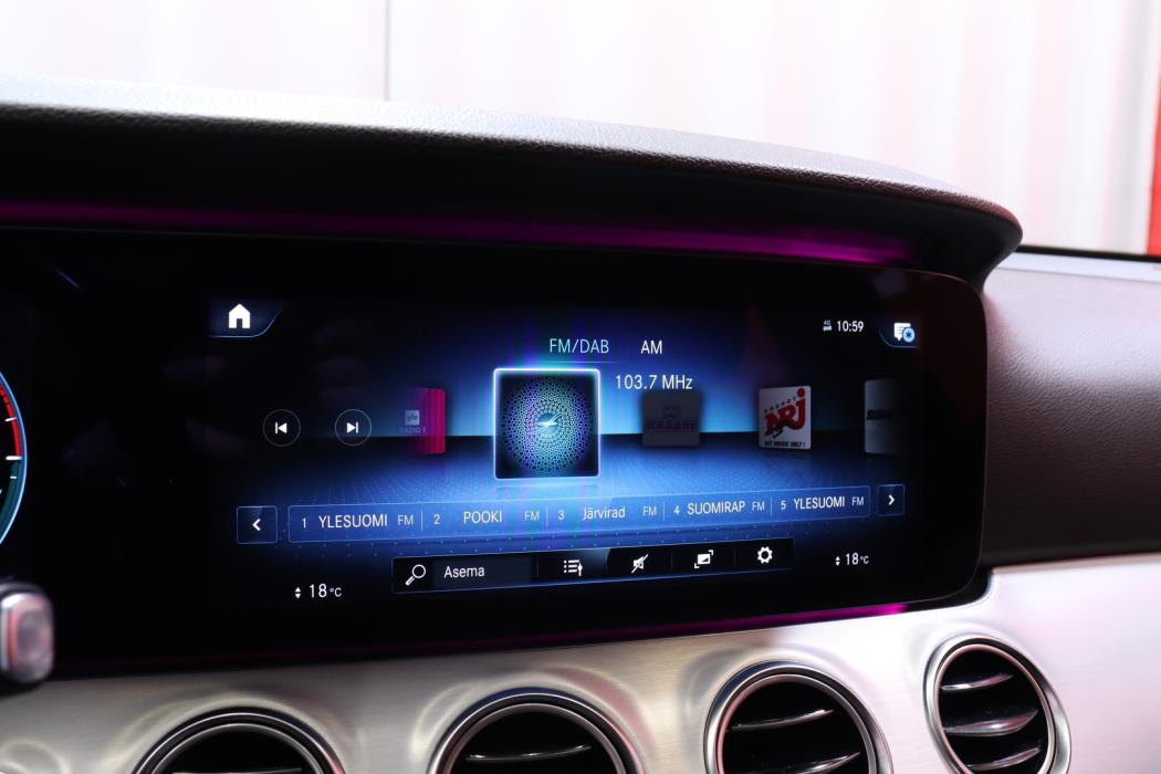MERCEDES-BENZ E 2021