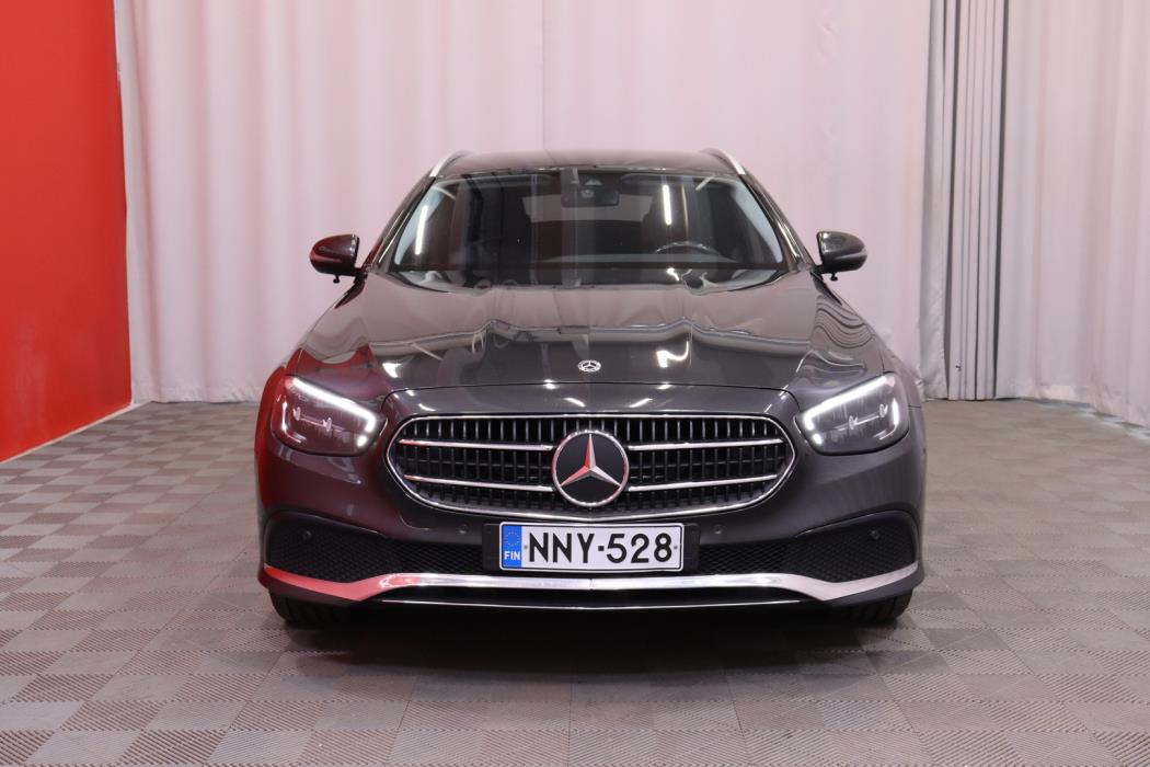 MERCEDES-BENZ E 2021