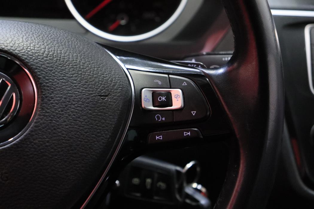 VOLKSWAGEN Tiguan 2016