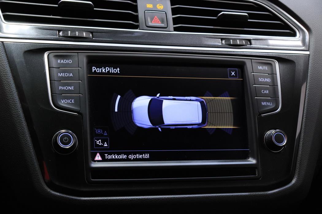 VOLKSWAGEN Tiguan 2016