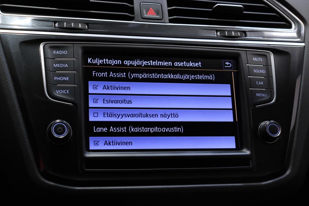 VOLKSWAGEN Tiguan 2016