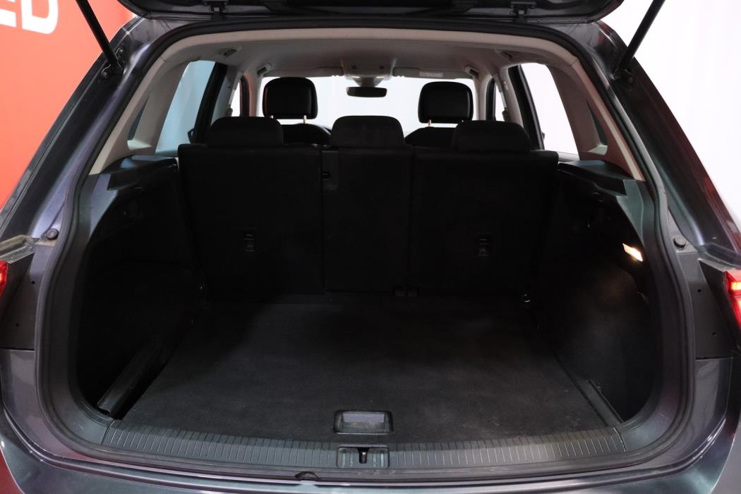 VOLKSWAGEN Tiguan 2016