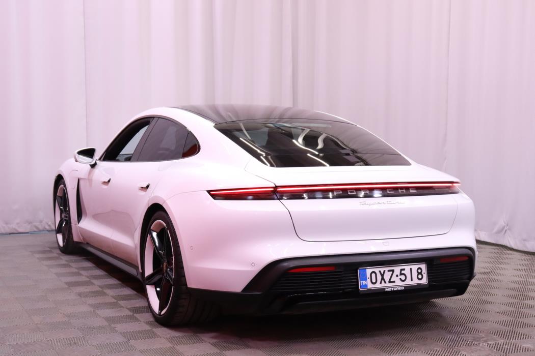 PORSCHE Taycan 2020